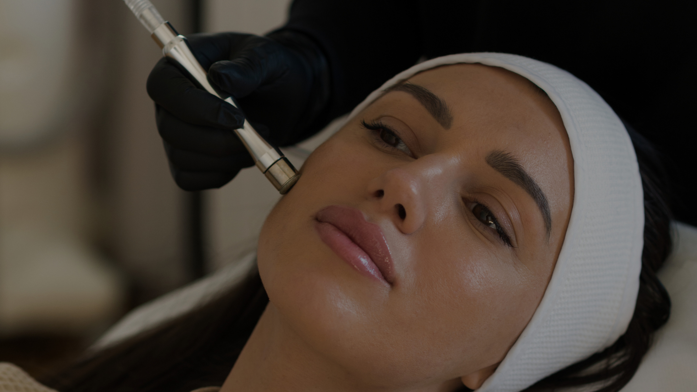 Why Hydrafacials Are Revolutionizing Skincare